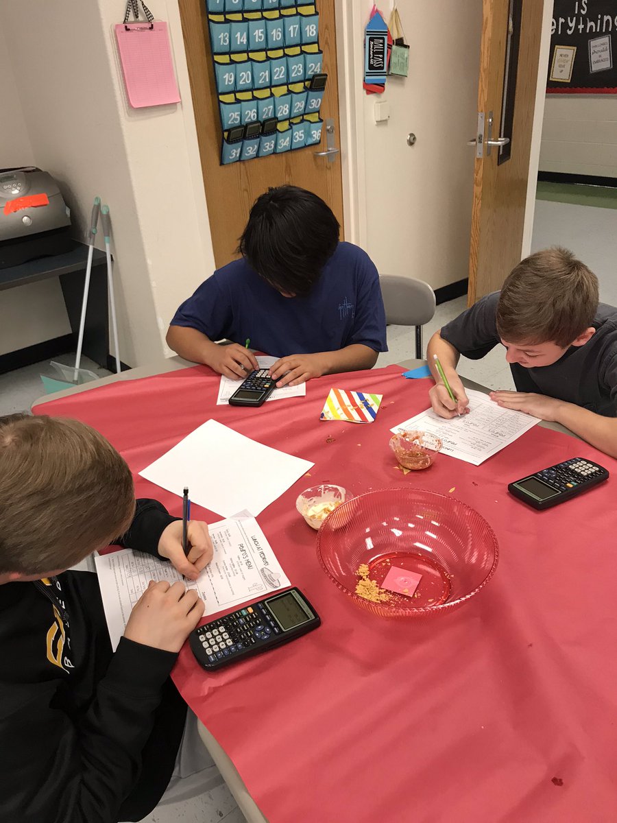 HopeMustangs's tweet image. 7th grade mathematicians are showing off their percent skills while devouring chips &amp;amp; salsa! 🎉 A huge thanks to La Fiesta for donating to our classrooms!