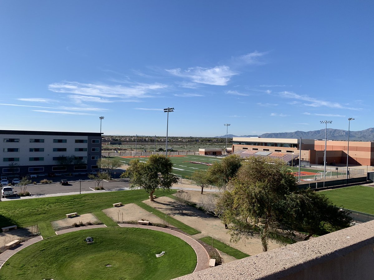 Blessed to have received an offer from Ottowa University Arizona! Thank you @CoachStebbinsRB  #WeAreOUAZ #Spirit #LetsHunt 🐺 🔥