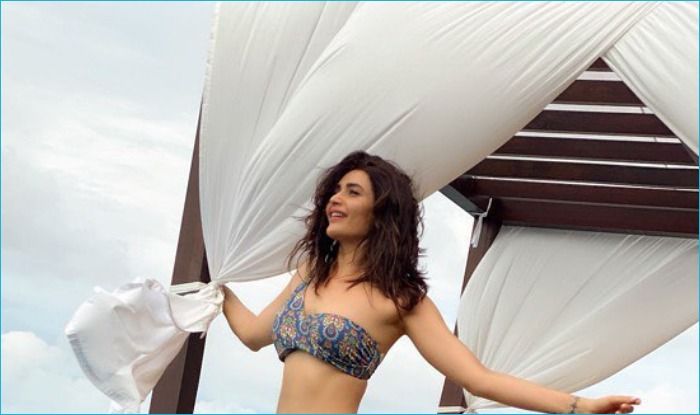 like2in's tweet photo. Karishma Tanna Celebrates ‘Throwback Thursday’ With Sultry Bikini Pictures From The Maldives - Television hottie Karishma Tannaamps up the hotness quotient this Thursday and her smouldering hot bikini pictures from the Maldives are to be  #karishmatanna # https://t.co/3lkSMFvsnp https://t.co/A4Rd8XlM1U
