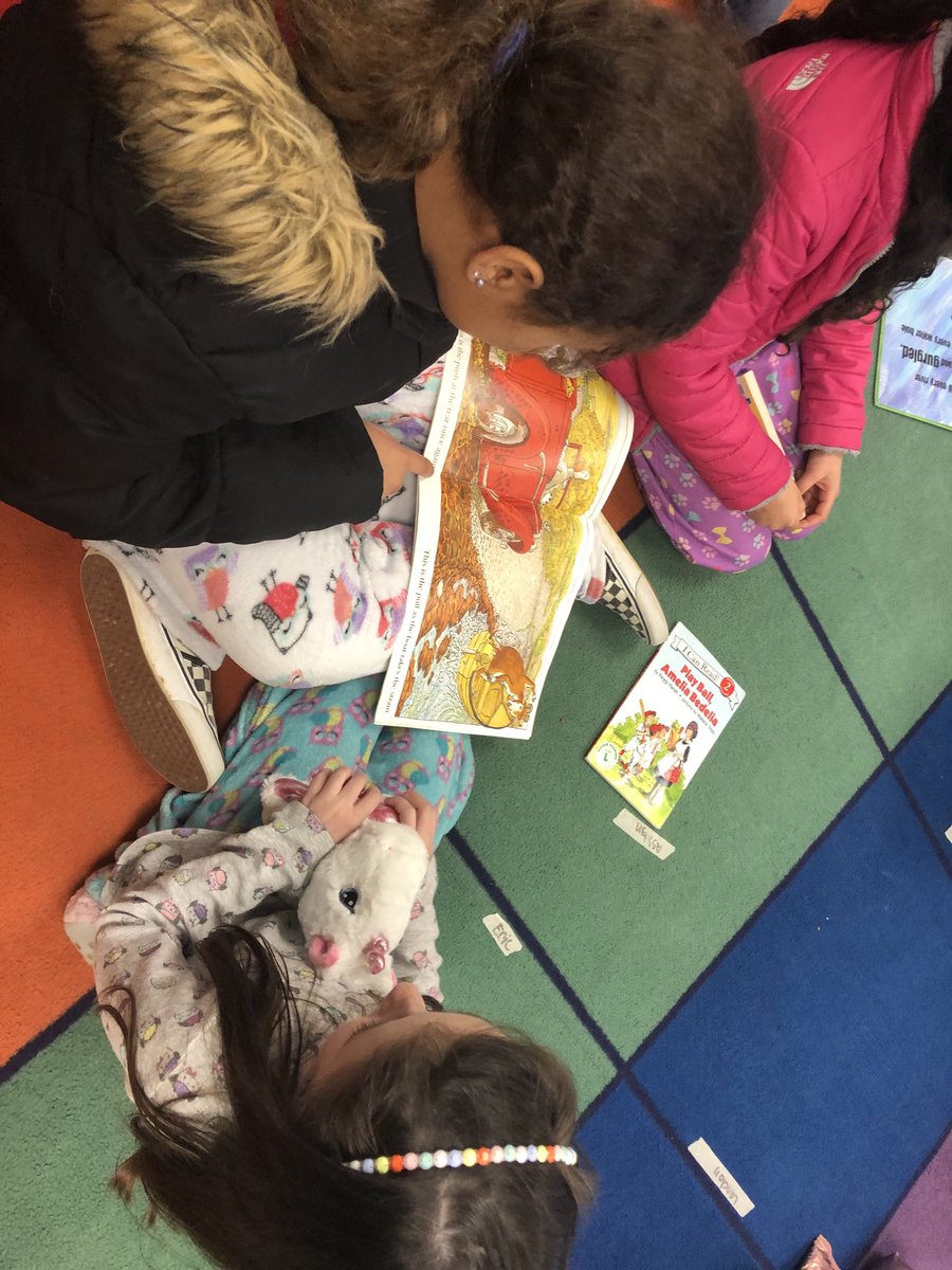 4Overlook's tweet photo. Duck in a Truck ⁦@OverlookES⁩ #aacpsreadwithme https://t.co/H9tVCPnMZd