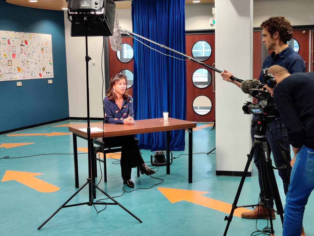 'Het is nooit jouw schuld' <a href="/IBicanic/">Iva Bicanic</a> bij de opname van vlogjes over #seksueelmisbruik voor kinderen tussen 10-15 jaar. Samenwerkingsproject met <a href="/CSG_08000188/">Centrum Seks. Geweld</a> <a href="/kindertelefoon3/">kindertelefoon</a> <a href="/SASS_stichting/">Stichting Achmea Slachtoffer en Samenleving (SASS)</a> e.a. Binnenkort meer!