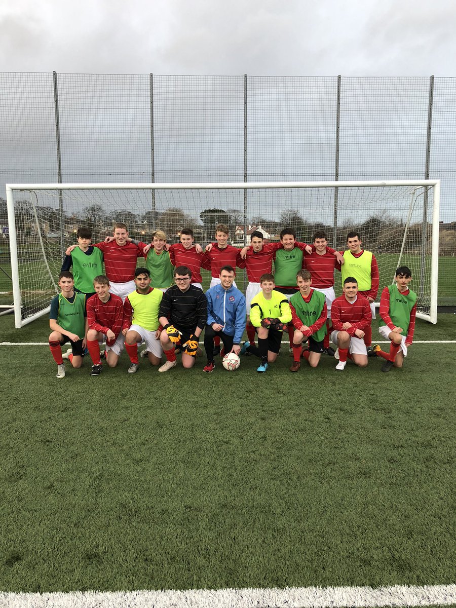 Balwearie_PE's tweet photo. S4 footballers in a 7 a side festival with Levenmouth Academy last night! 👊

Some splendid soccer on show! ⚽️ 

#WeCare 💙 

Follow us on insta @balwearie_pe 👌

@BalwearieHigh @LevenmouthAc https://t.co/rTe02ypuo6