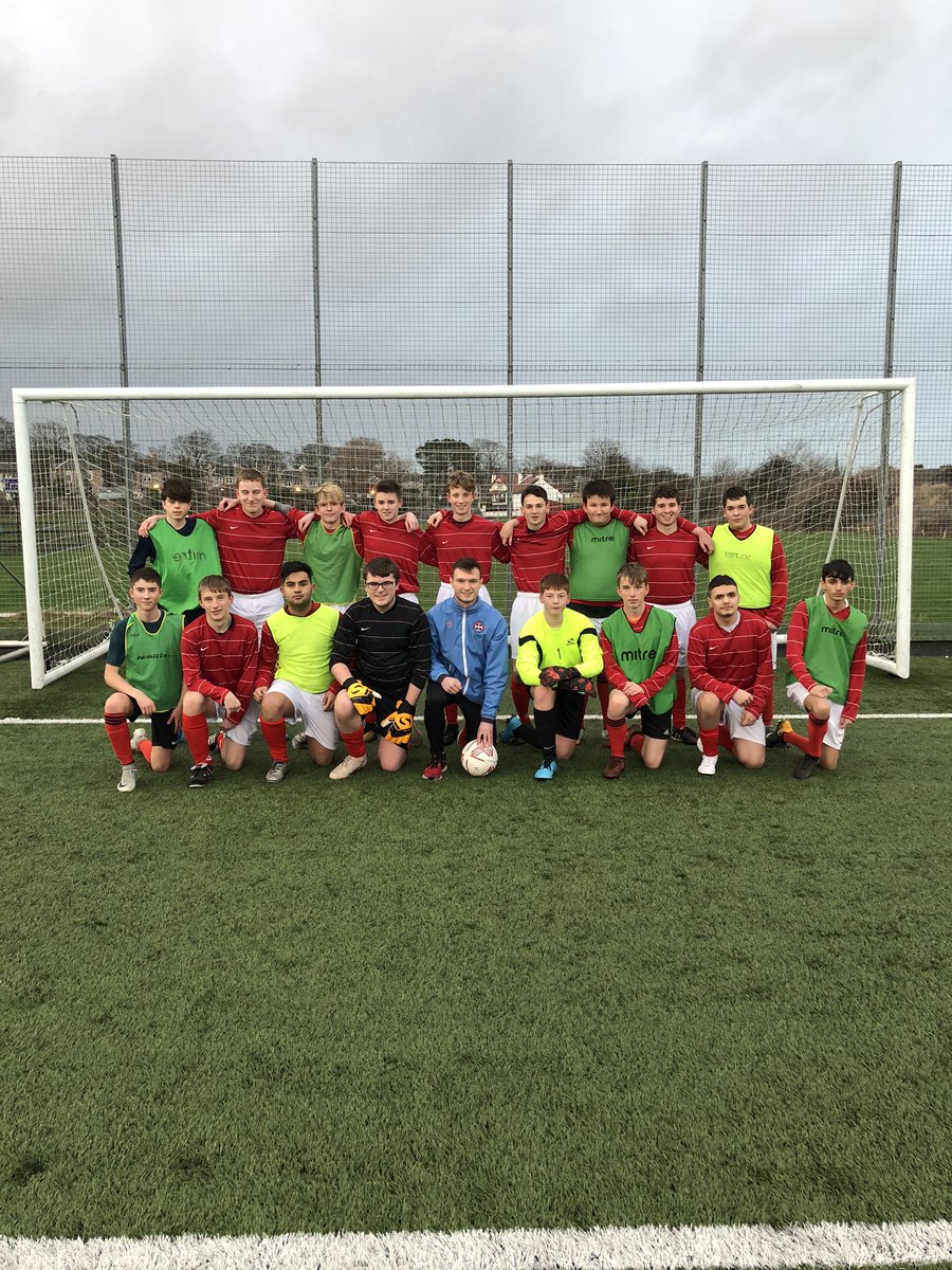 Balwearie_PE's tweet photo. S4 footballers in a 7 a side festival with Levenmouth Academy last night! 👊

Some splendid soccer on show! ⚽️ 

#WeCare 💙 

Follow us on insta @balwearie_pe 👌

@BalwearieHigh @LevenmouthAc https://t.co/rTe02ypuo6