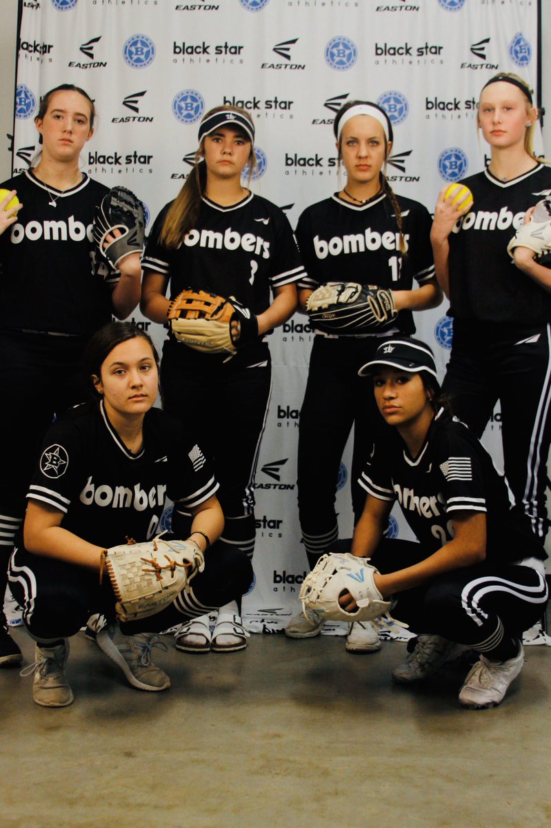 BombersTexas's tweet photo. Say Hello to Texas Bombers Gold Malpass pitching staff!! #somebadpitches https://t.co/KVoP0iBVEv