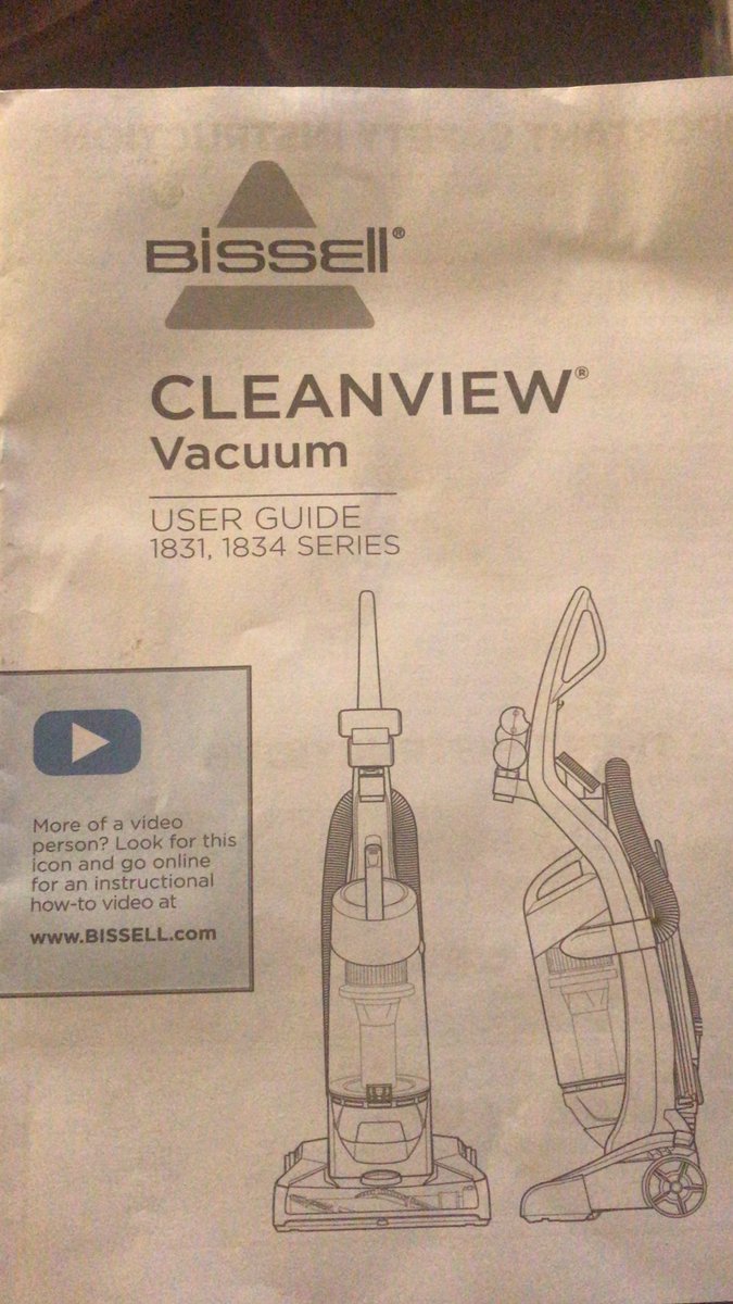 marz1108's tweet photo. @BISSELLclean I purchased this vacuum a month ago &amp; I’m ready to throw it in the trash. What a waste of my money 😡 https://t.co/gy3TGbKYp2