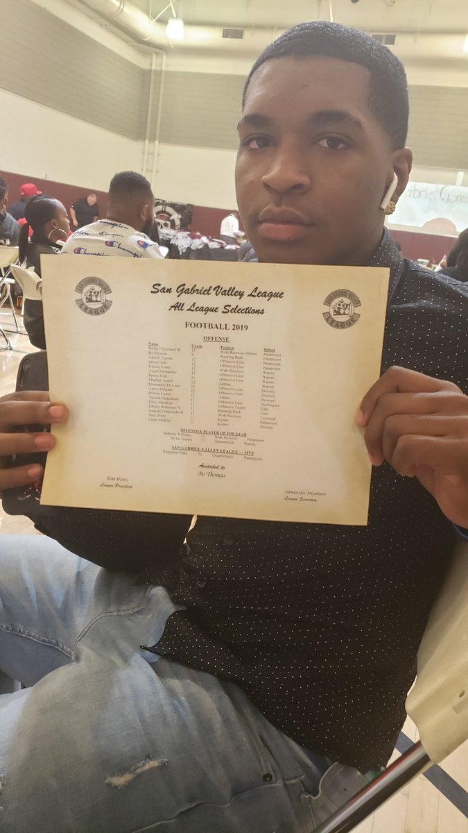etwathletic's tweet image. Congratulations to @paramountpirates James "Bo" Thomas III for being the only 9th grader to make "1st Team All League!" Bo ALWAYS EXPECT TO WIN. @PMountFootball @CIFSS @et_56 @twinmar103 @coachjayteee @boscofootball @DezBryant @sixtyaje @USCCoachHelton @USCAlumni @USCDPSChief