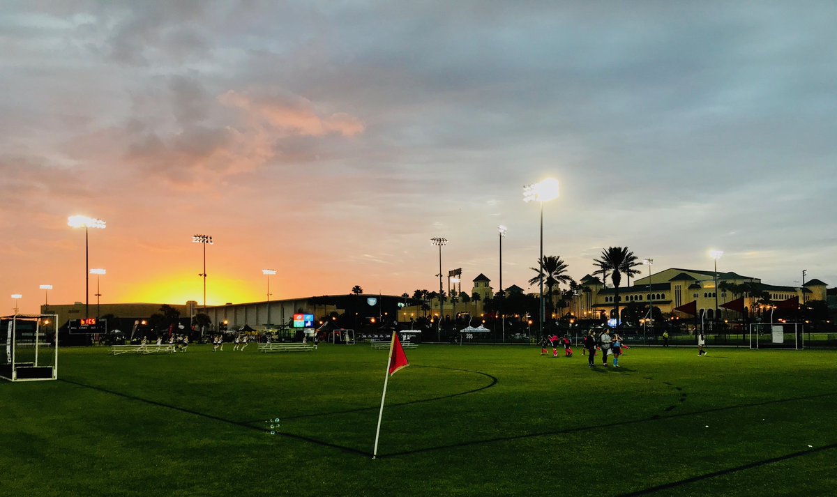 USAFieldHockey's tweet photo. Good morning field hockey families and welcome to the 2020 #DisneyFieldHockey Showcase at @ESPNWWOS! Good luck to all of this year’s participants – let the games begin! #ESPNatDisney https://t.co/WZlvdIx0QG