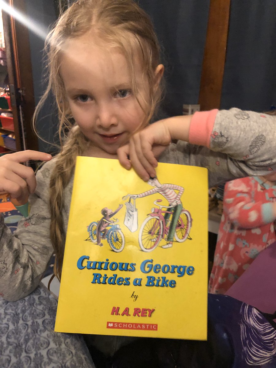 MomoWheezy's tweet photo. Reading about our favorite monkey! #curiousgeorge #helpusraisemoneyfornewbooksatschool @FerndaleEarlyEd #AACPSReadWithMe https://t.co/bOJNpclZsq