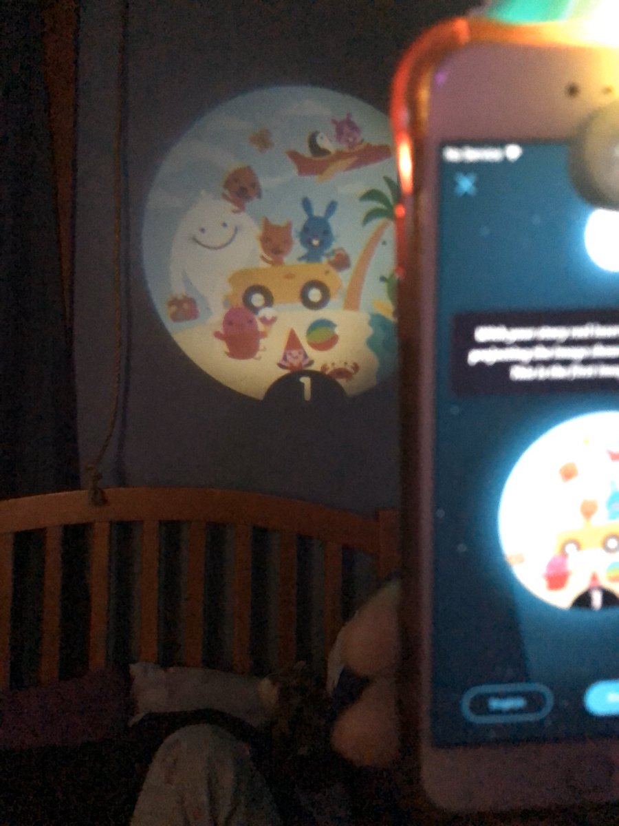 MomoWheezy's tweet photo. Making reading extra fun @moonliteworld #sagominivacation #helpusraisemoneyfornewbooksatschool @FerndaleEarlyEd #AACPSReadWithMe https://t.co/xyPBobEgIr