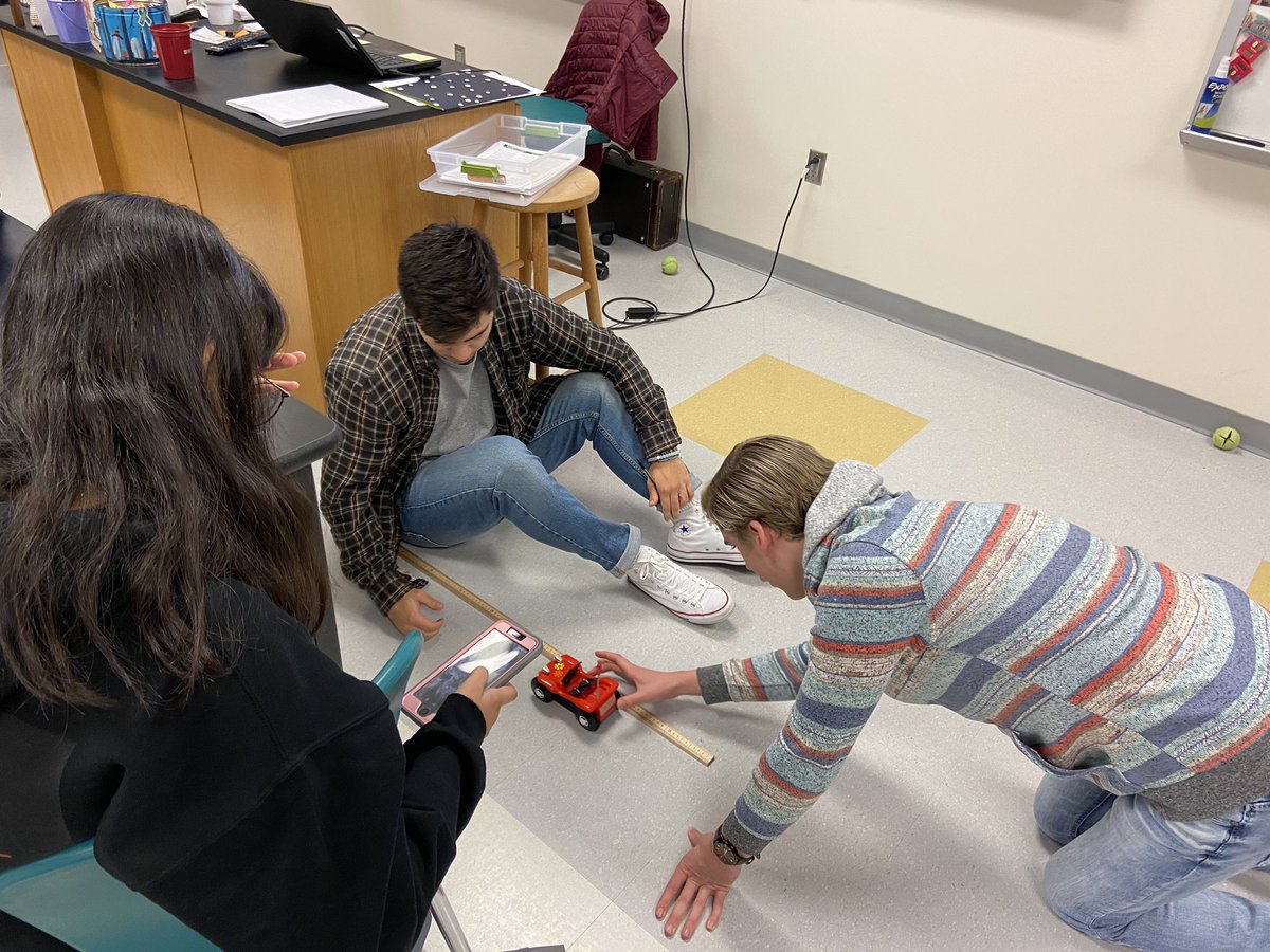 BoydPhysics's tweet photo. #physicspham investigating distance and time relationships with the tumble buggies! #physicsaf https://t.co/1LS82lWTmj