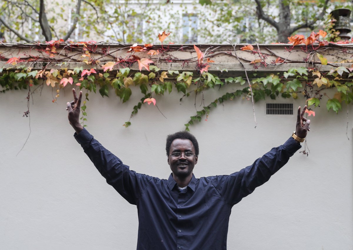 #VIDEO LES #JOURNALISTES DE LA #MDJ :
youtube.com/watch?v=giOf8w…

#Photographie #Photo : <a href="/badramamet/">Mohammed Badra</a>

Réalisation vidéo : <a href="/LisaViolaRossi/">Lisa Viola Rossi</a> 

Contributions:
<a href="/MortazaBehboudi/">Mortaza Behboudi</a> <a href="/TahaSSiddiqui/">Taha Siddiqui</a> @ZaherAzzaher95

#pressfreedom #libertédelapresse