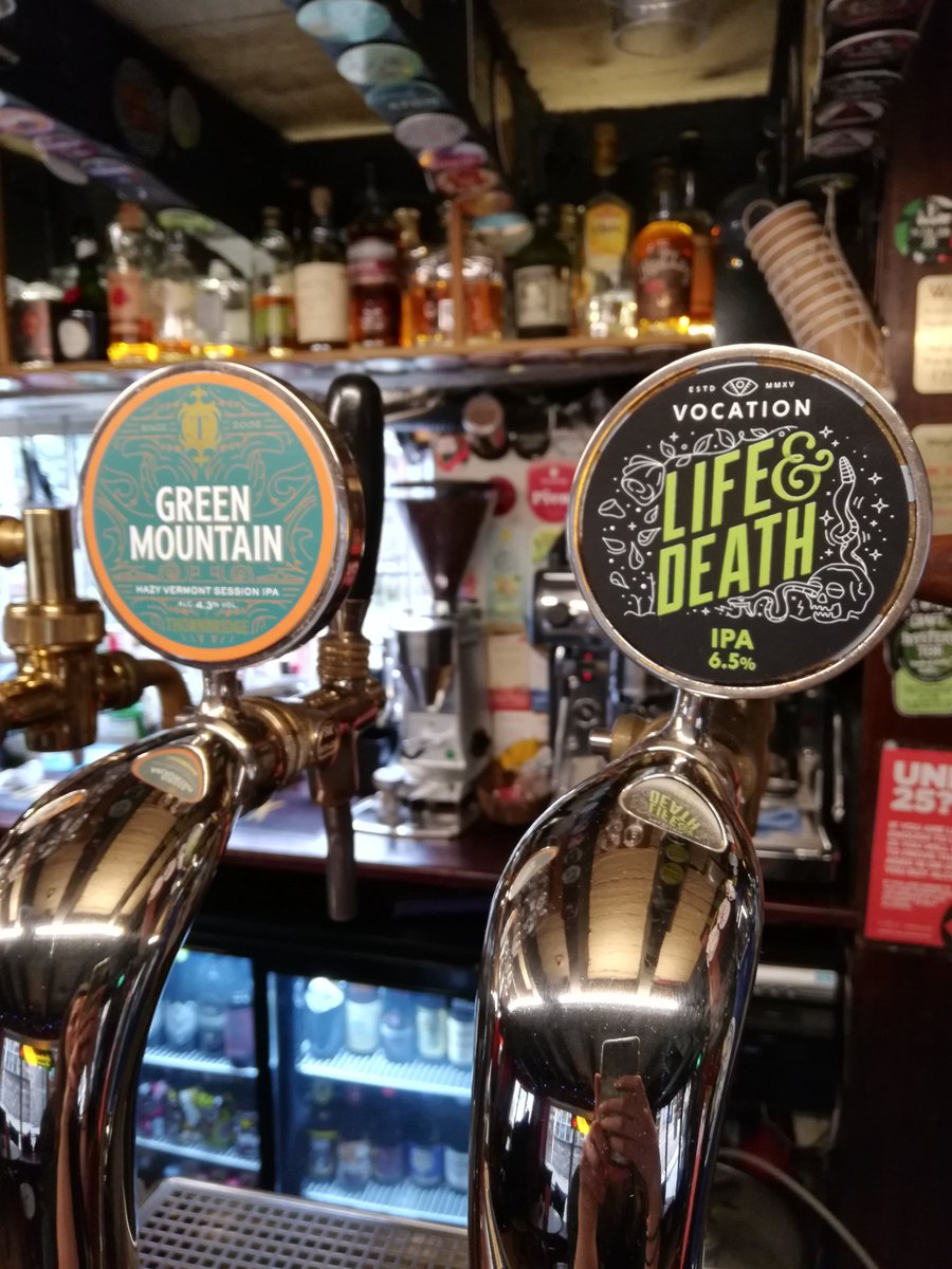 Pivni's tweet photo. Finally January is coming to an end... We have these two beauties to get the weekend started @vocationbrewery 6.5% Life & Death IPA and @thornbridge 4.3% Green Mountain hazy Vermont IPA #pivni #yorkbeer #IPAtime https://t.co/2stzIKMtVt