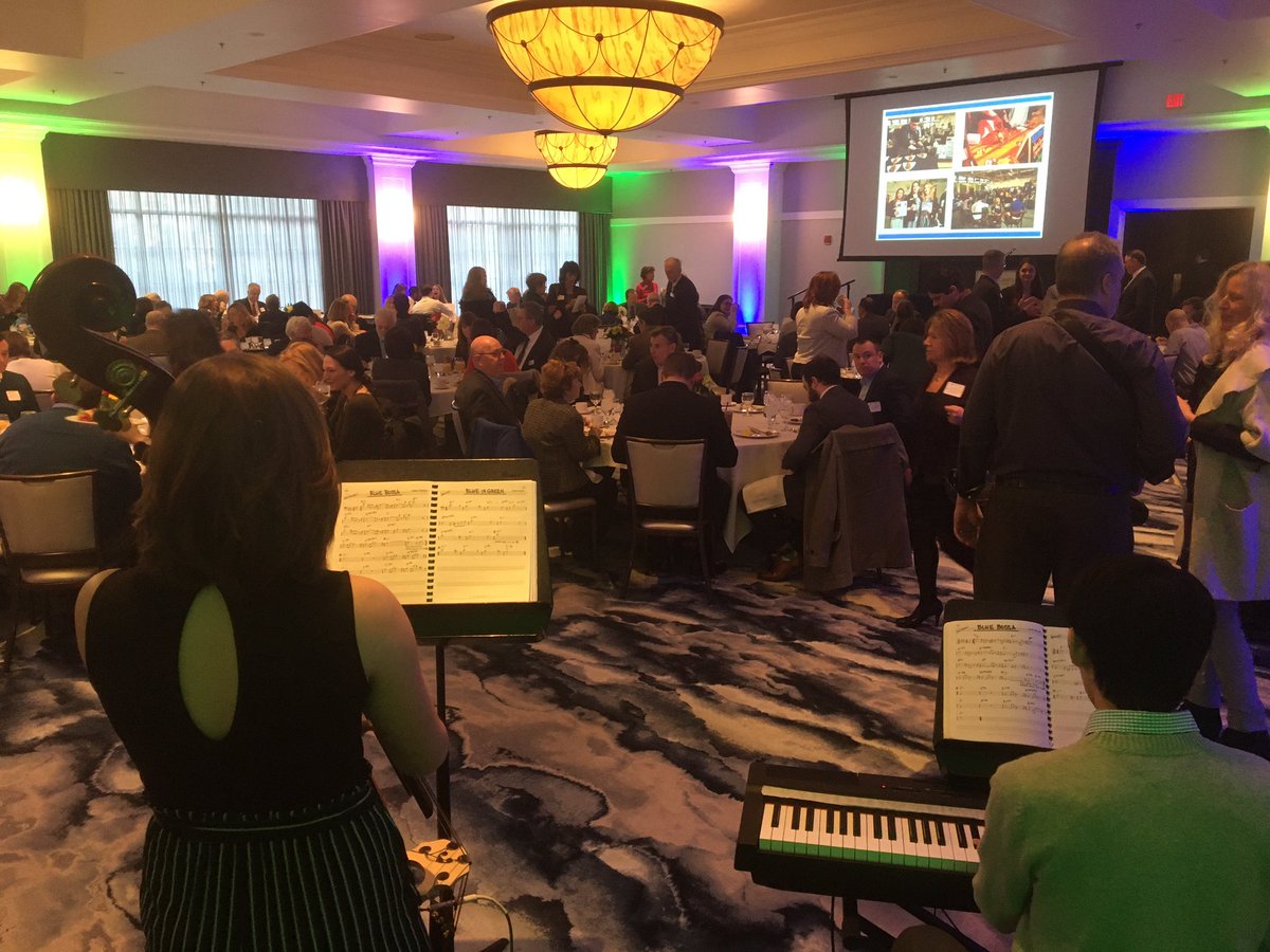 Michael Donovan / Amanda Duffin Duo! Thanks @NV_Chamber for inviting our students to perform at their annual breakfast meeting! #jazzeducation #earlymorningjazzgig @CantonHSnews @MusicCountsCtn @CantonSuper