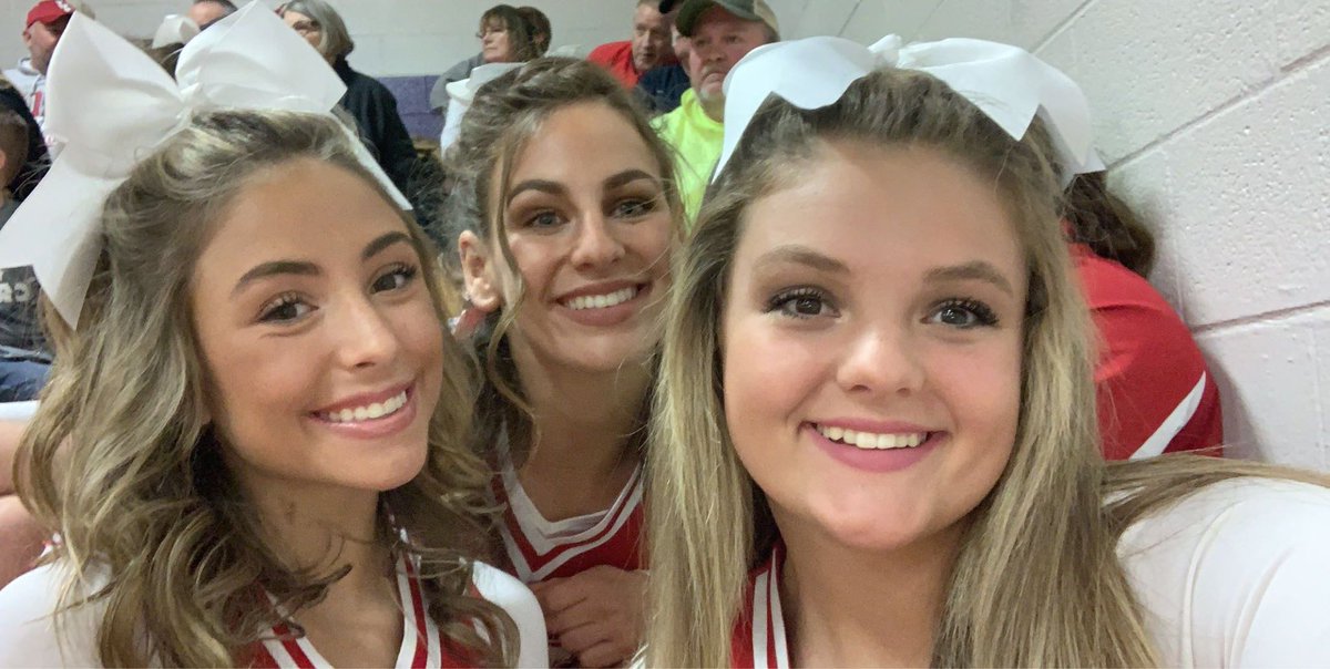 FrymanChloe's tweet photo. happy happy birthday to my hunny💗you’re really something, to the endless  laughs or the terrible conversation we have at cheer🤣 lots of love, have a great day💗 https://t.co/l5leyC8DbX