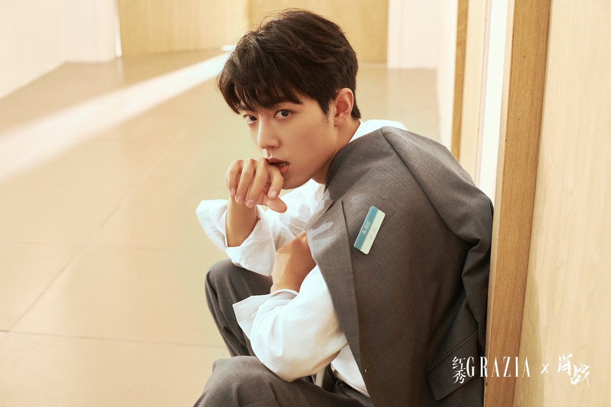 XiaoyanWangsubs's tweet photo. Grazia e-magazine.. เสวียจ่าง(รุ่นพี่) ที่มีอยู่จริง แต่จับต้องไม่ได้ 😭 https://t.co/VTh7TEnLmK