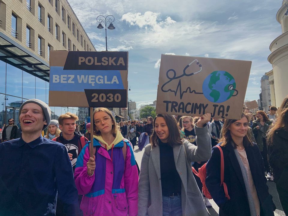 FridaysForFuture Poland tweet media