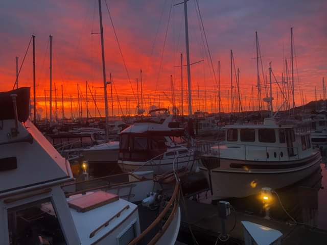 Red sky at dawn - Anacortes Marina