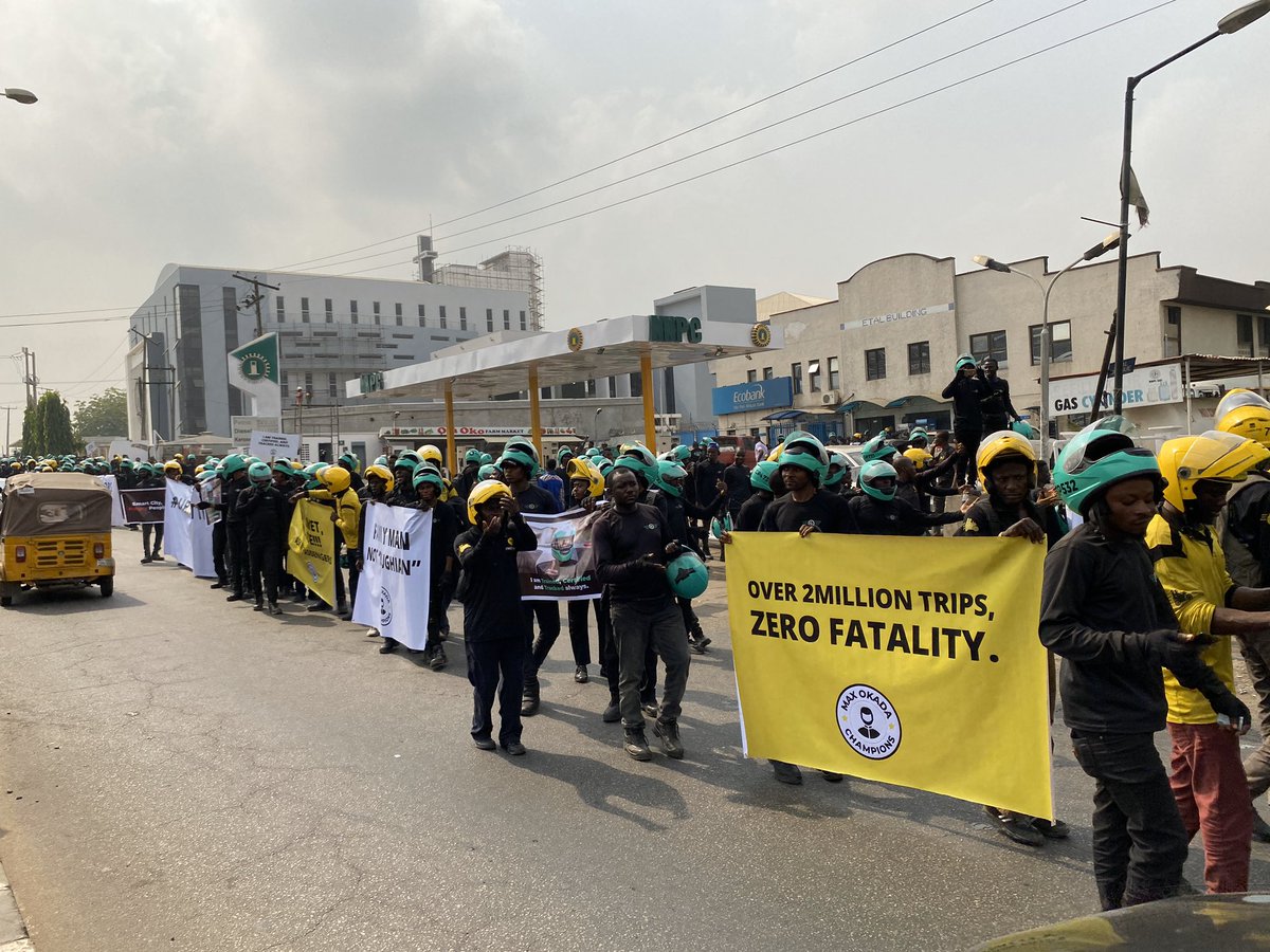 olajidetunde's tweet photo. Images from today’s rally against the Lagos state government’s ban on okada @maxdotng @GokadaNG
#Regulatenotban #Savetheirjobs https://t.co/TgxHIxTZzP