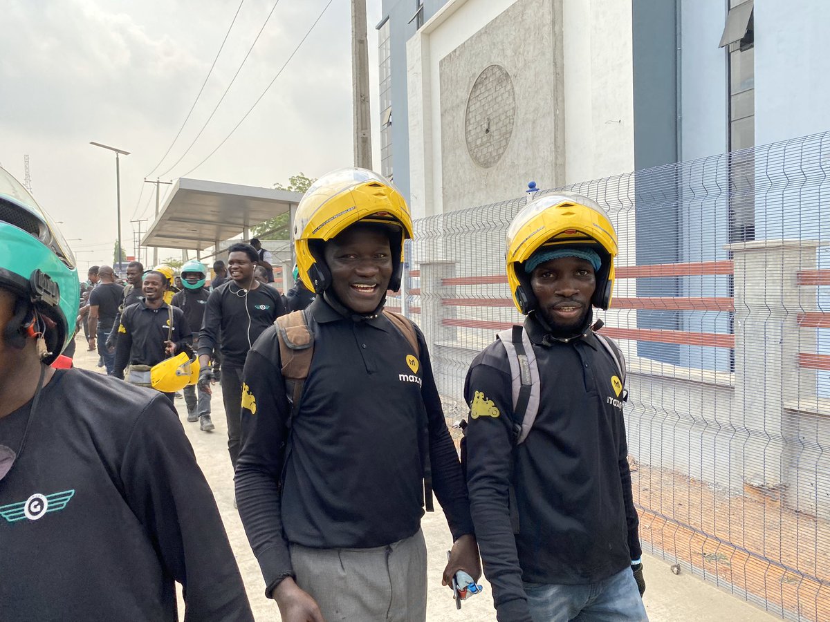 olajidetunde's tweet photo. Images from today’s rally against the Lagos state government’s ban on okada @maxdotng @GokadaNG
#Regulatenotban #Savetheirjobs https://t.co/TgxHIxTZzP