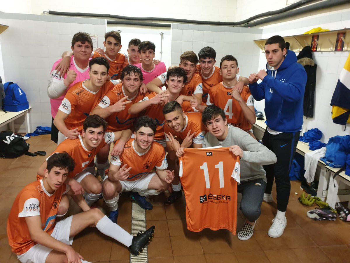 Adcristorey's tweet photo. Nuestros Juveniles aún más líderes
#adcristorey https://t.co/l7oUbrM6HK