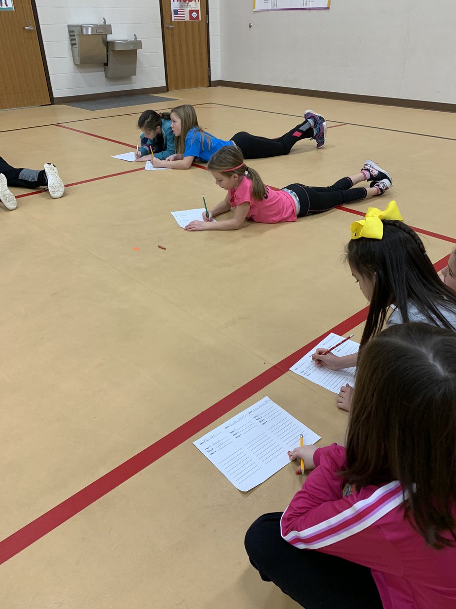 PEamBASSador's tweet photo. Working on writing out teaching cues and then sentence form of skills. If you look close they use dominant hand, opposite foot and on the Ground. So proud! #physicallyliterate @GopherSport @ShapeArkansas https://t.co/MGnHjc74F1
