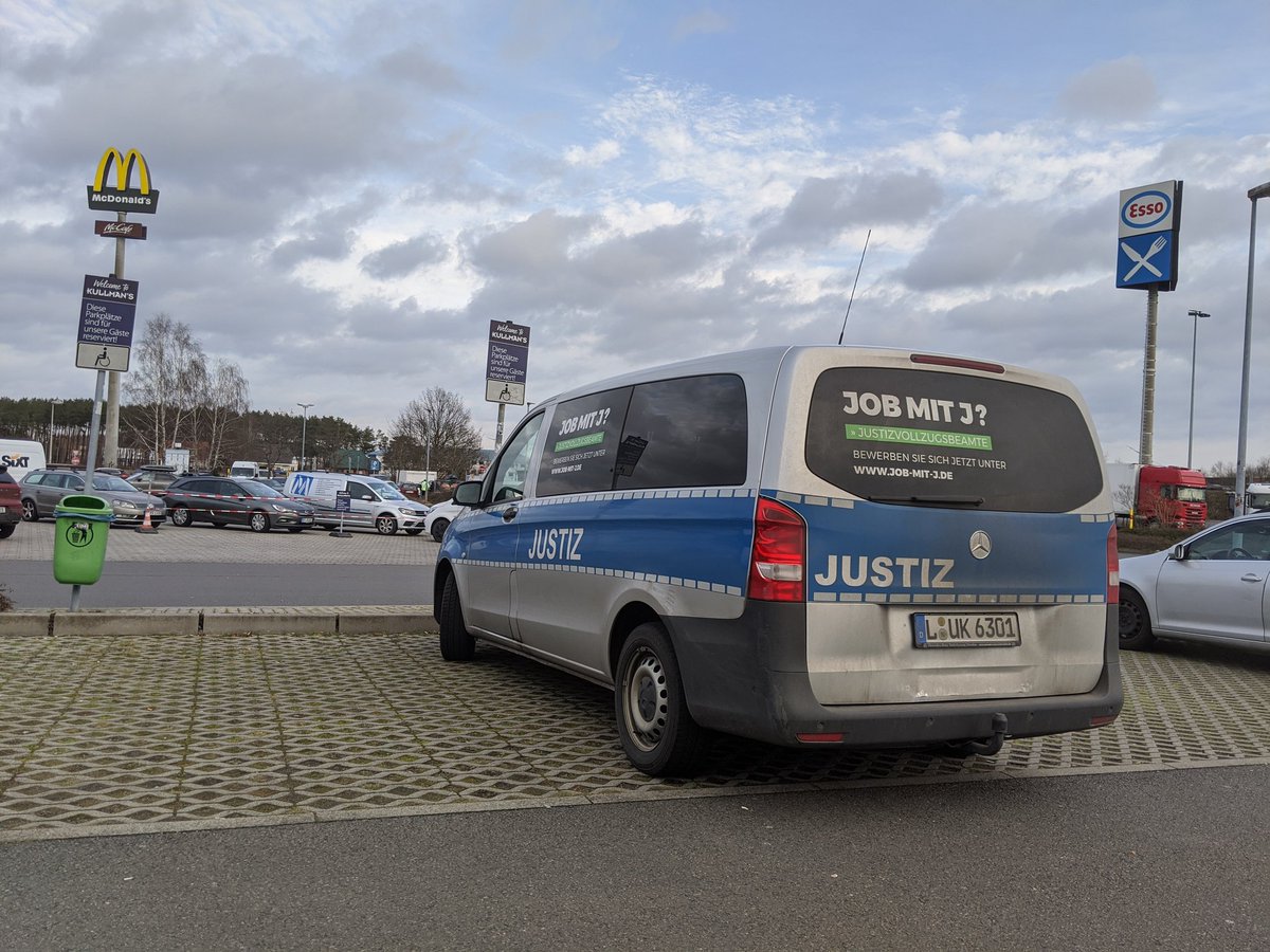 Job mit J? Wie wär's mit: S wie #StVO? #justiz #becauseWeCan