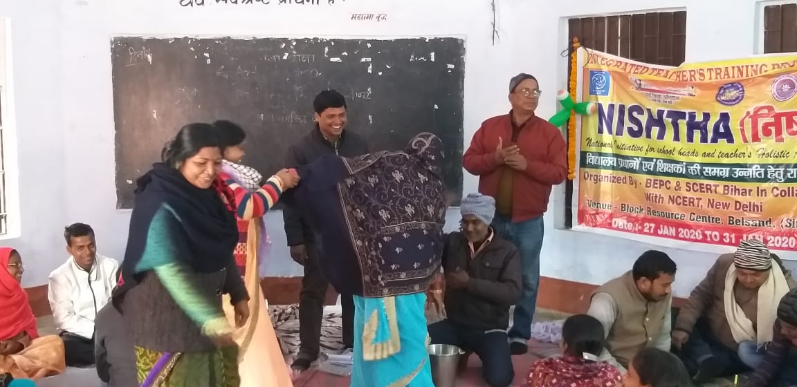 bep_sitamarhi's tweet photo. Glimpses of 4th day #NISHTHA training at SITAMARHI, BIHAR
Venue- BRC Belsand(1st batch)
DATE - 28 JAN TO 01 FEB 2020
#NISHTHA
#IntegretedTeacherTrainingProgramme @HRDMinistry @ap_behera
@mangarg2002 @DrRPNishank
@hk_senapaty @SanjayDhotreMP @scertbihar https://t.co/WqvDendW5W