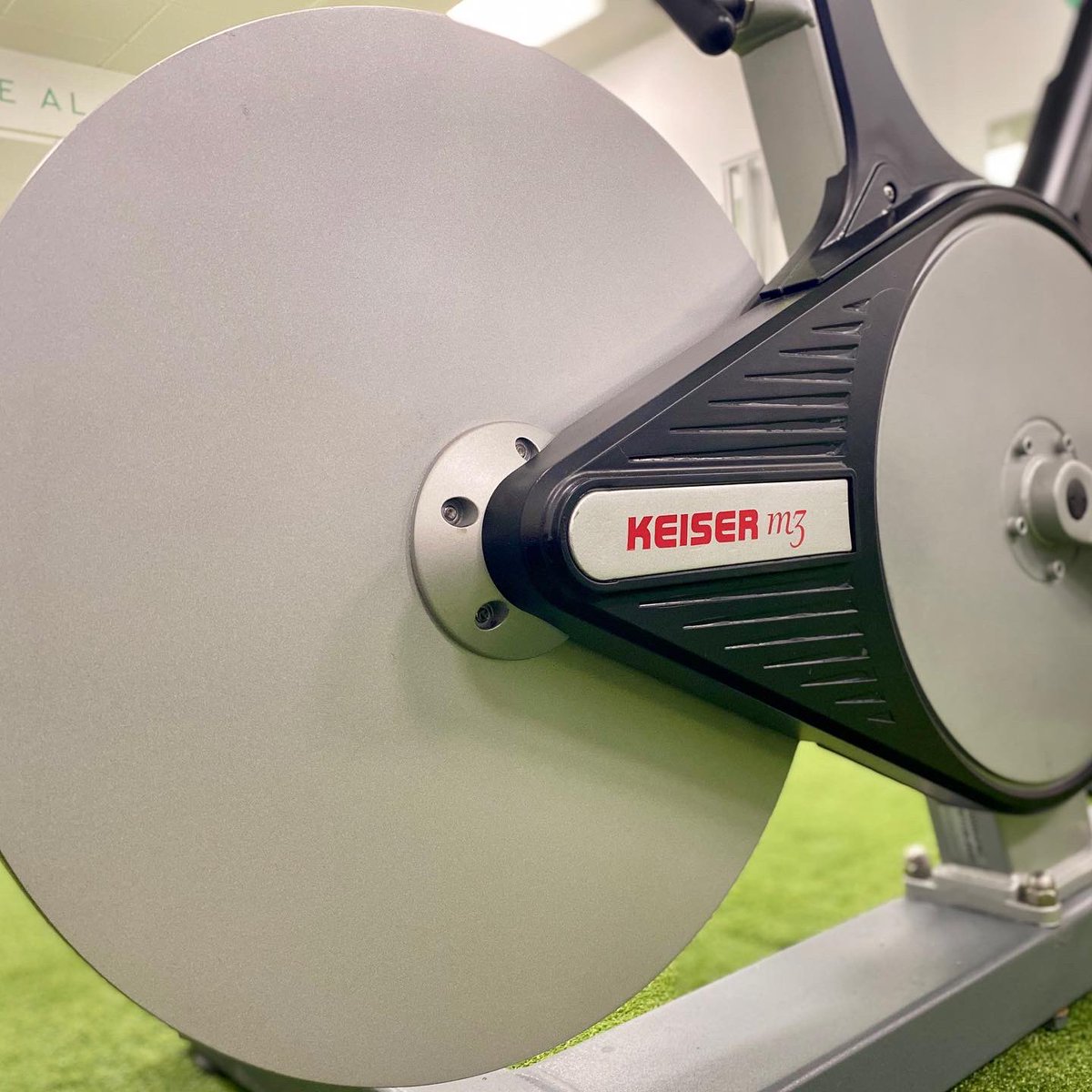 Para ser el mejor, debes trabajar con los mejores! Nosotros estamos encantados de poder hacerlo. Por ello, muy agradecidos a <a href="/InercialRSP/">Inercial Performance. RSP</a> y a #puntodeporteasesores , los mejores del sector!!! 👏🏿🔝

#equipamientodeportivo

#vuelvealcampo 💚🔋