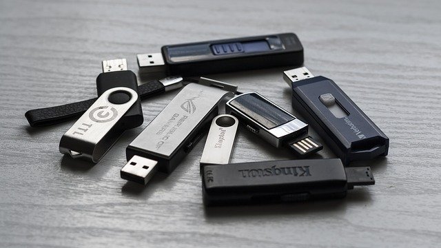 netzpalaver's tweet image. Datenschutz „to Go“ 

#AdvancedEncryptionStandard #Bitlocker #Datenschutz #DSGVO #EndpointSecurity #Hardwareverschlüsselung @kingstontech #Kryptographie #Softwareverschlüsselung #TCGOpal #USB #USBSpeicher #USBStick #Verschlüsselung @PRcom 
ow.ly/C5ld30qdQqb