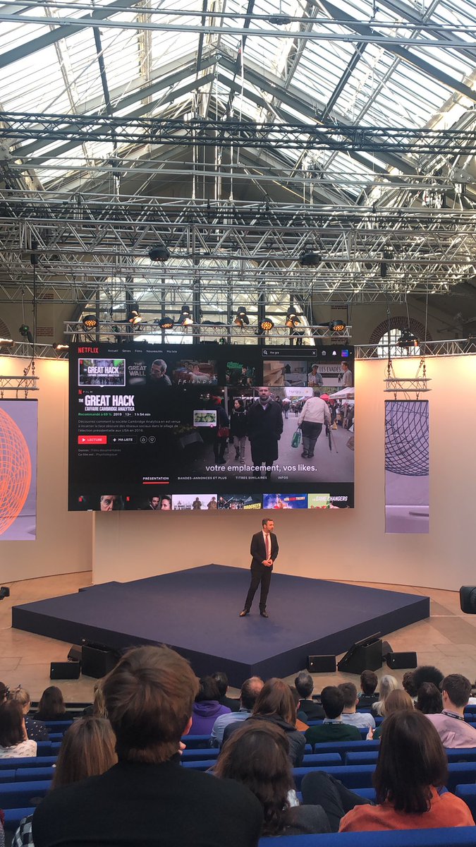 Le très connu <a href="/profcarroll/">David Carroll 🦣🦋</a> à l’origine de l’affaire Cambridge Analytica. A voir absolument le documentaire <a href="/thegreathackdoc/">The Great Hack Film</a> sur <a href="/NetflixFR/">Netflix France</a>
#Maddykeynote2020 #mbadmb