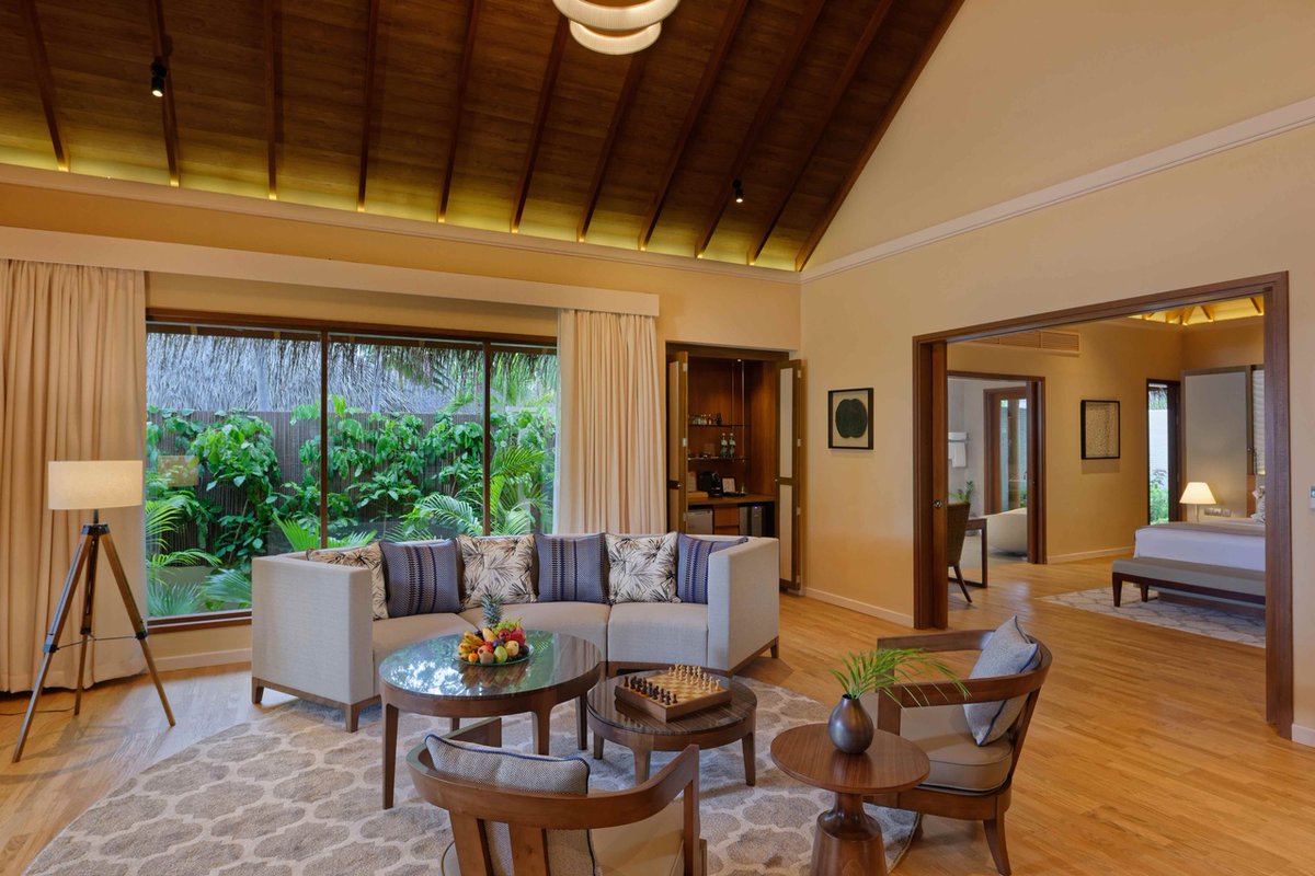 PerowneInternational tweet media