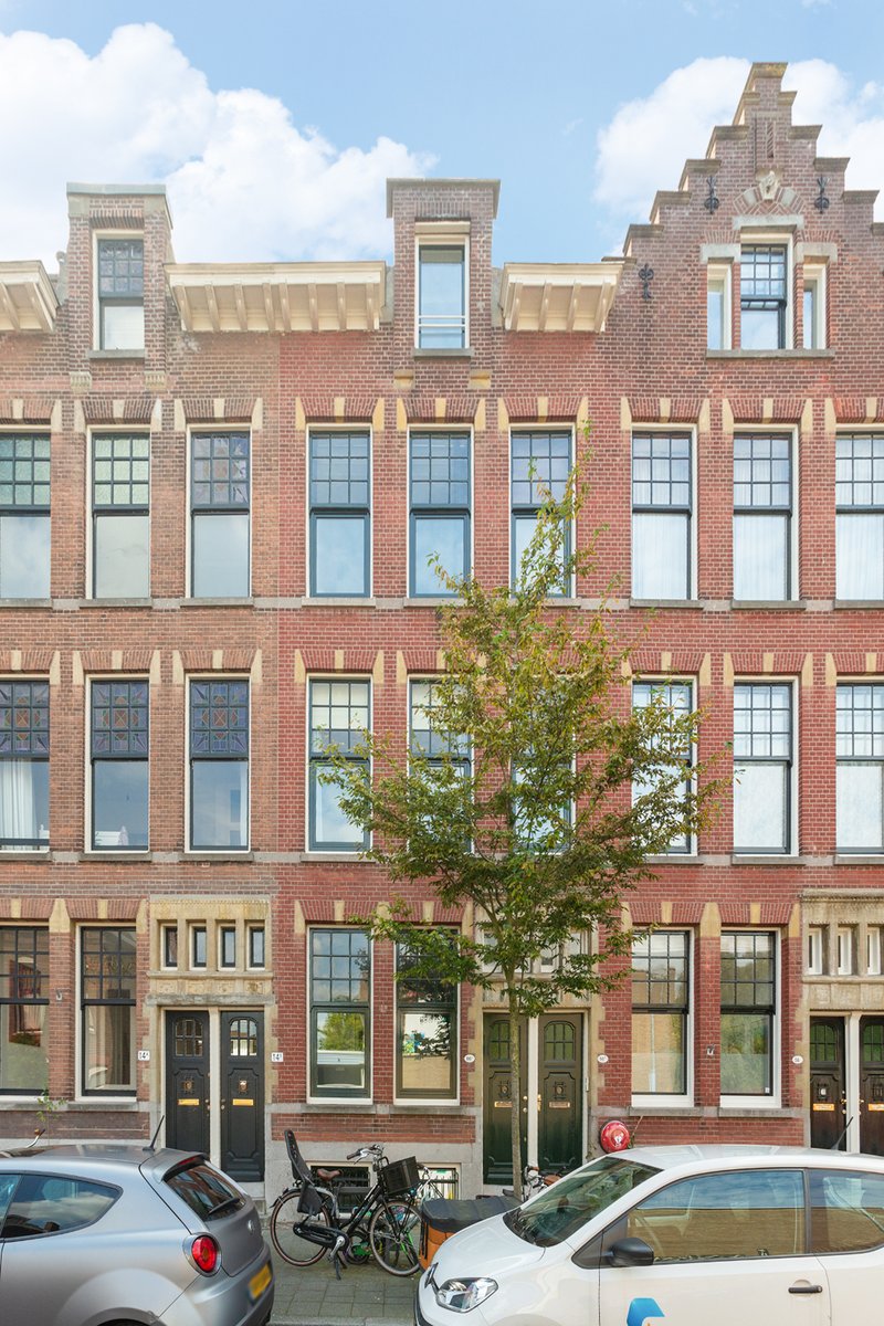 Vandaag de succesvolle overdracht van dit leuke huis in Kralingen. Kopers en verkopers gefeliciteerd! Verkopers bedankt voor de succesvolle samenwerking.

#Rotterdam #Wonenin010 #Vastgoed #Makelaardij #Verkoop #Aankoop #VDJmakelaars #010 #Kralingen