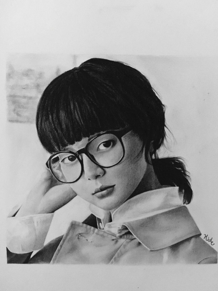 鉛筆画 人物 ストライプの服 ストライプ柄のパンツを克服！ 鉛筆画