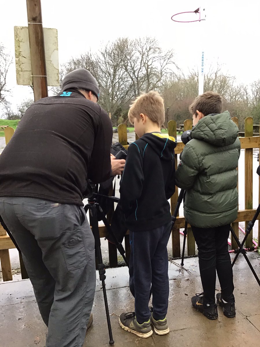 KnelstonPrimary's tweet photo. Blwyddyn 5/6 enjoying the RSPB Big School bird count, we even spotted a Red Kite and Buzzard. Thank you to Meg and Mark from the National Trust for joining us #knspeco #ntgower #rspb https://t.co/Pzvrhe2ovK