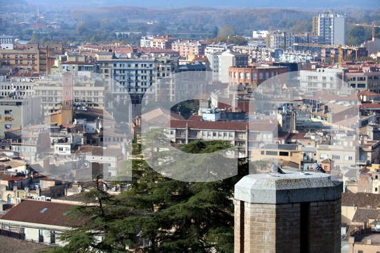 ACNgirona's tweet image. L'Ajuntament de @girona_cat, soci d'un projecte #transfronterer que impulsa la #construcció sostenible i l'eficiència energètica @alcaldessa_gi ow.ly/S97950ya3uU