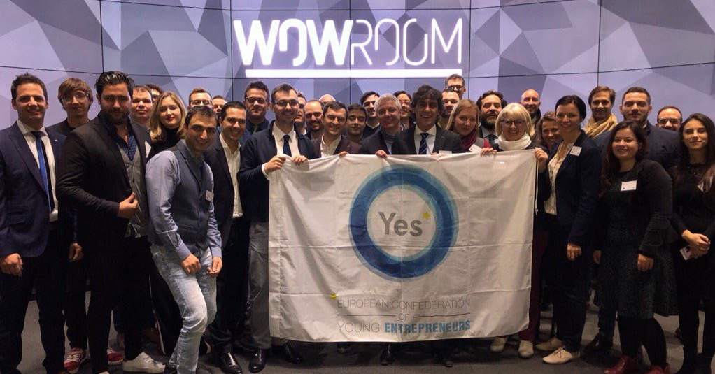 AlexKitUsOut's tweet image. Over the yrs I've met amazing people &amp;amp; made life long friends through #EU initiatives &amp;amp; @YESforEurope. Our EU neighbours will still be only 20miles(33kms) away, but that'll seem far further tomorrow than it does today. Thank you for the memories EU, hope to be back soon... 🇪🇺🇬🇧❤️