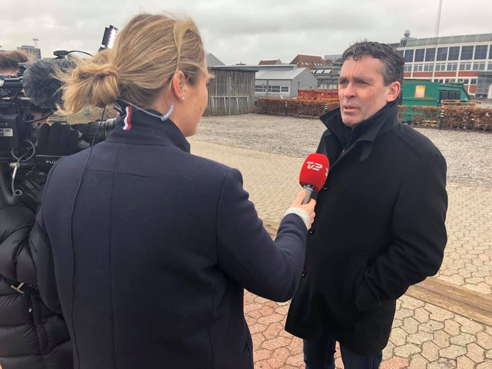 Tak til TV2  for deltagelse i deres interview-træning af sidsteårs journalistpraktikanter. De får træning og jeg får træning; win-win 😊#dkpol #fynpol