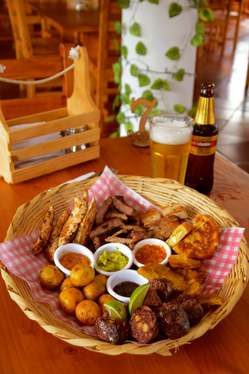 DinosauriosRest's tweet photo. ¡Colombia estamos de Festival! ❤🔭#FestivalDeAstronomía 🔭❤
👉Los esperamos en este #PuntodeEncuentro imperdible👈
🦖#RestauranteParque #LosDinosaurios en la #Ammonite🦖

#Restaurante #Boyacá #Colombia #enfamilia #picadasboyacenses #fibas #ecoparquejusmar #LaGranjadeAvestruces https://t.co/kVcsNbWzbX