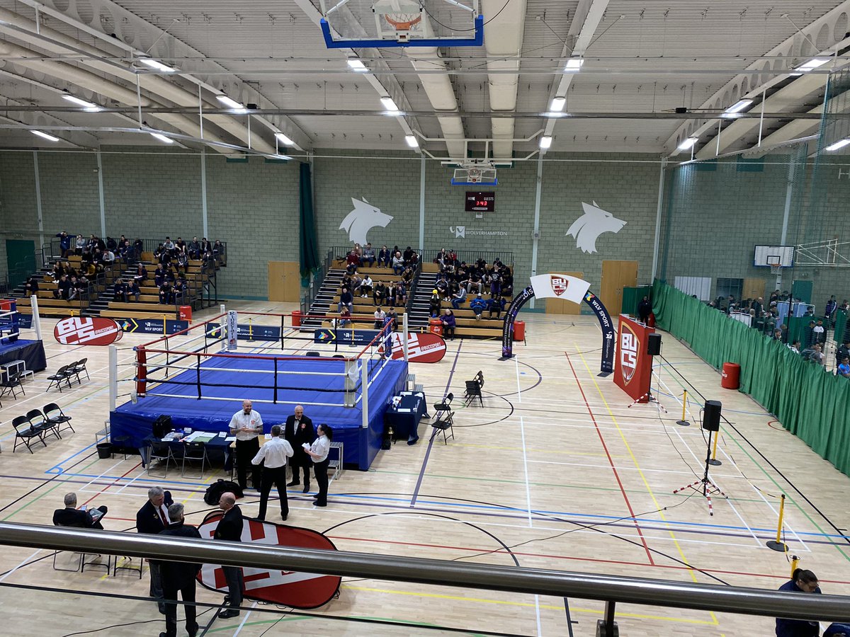 Jamesd1307's tweet photo. All set and ready to go for #BUCSboxing. #TeamWolves πΊ https://t.co/npiarrTQSV