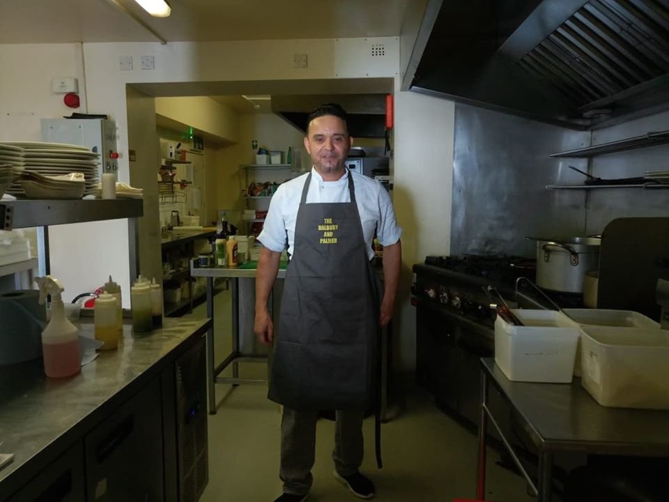 NetherEdgeBar's tweet photo. Chef Fabios is ready to get cooking. Call to book from 5pm 0114 2586538 https://t.co/E2y9WYi4XA
#netheredge #onlyinnetheredge #NetherEdge  #Casamiasheffield #Sheffield #pizza #cheflife https://t.co/9ZoSd7RXQg