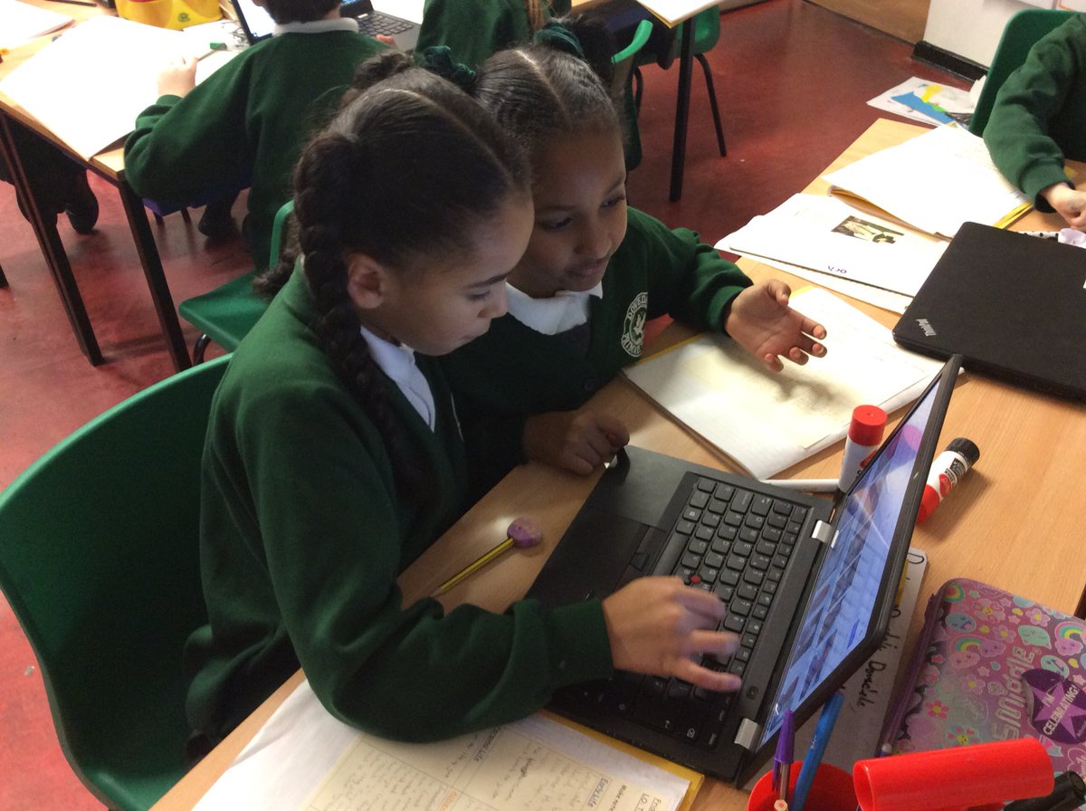 DovedaleY4's tweet photo. 4H loved using the laptops to find out lots of information about Jacques Cousteau 💻🦈🐙 #biographywriting https://t.co/hhjYKuZhxS