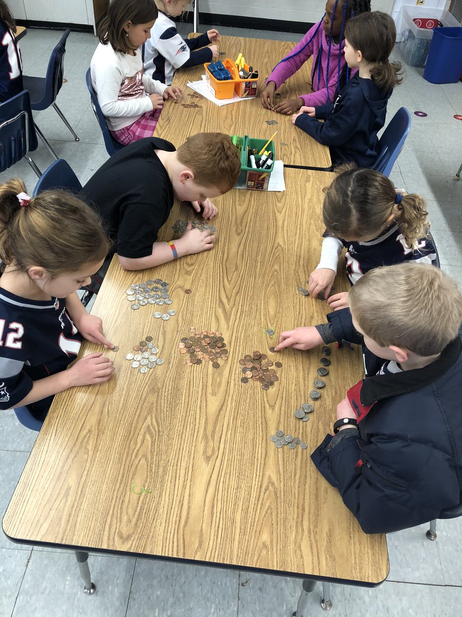 MrsDunn2ndGrade's tweet photo. Whole class coin counting !! #penniesforpatients #wheelockians #gograde2 https://t.co/5WjqBQUBWP