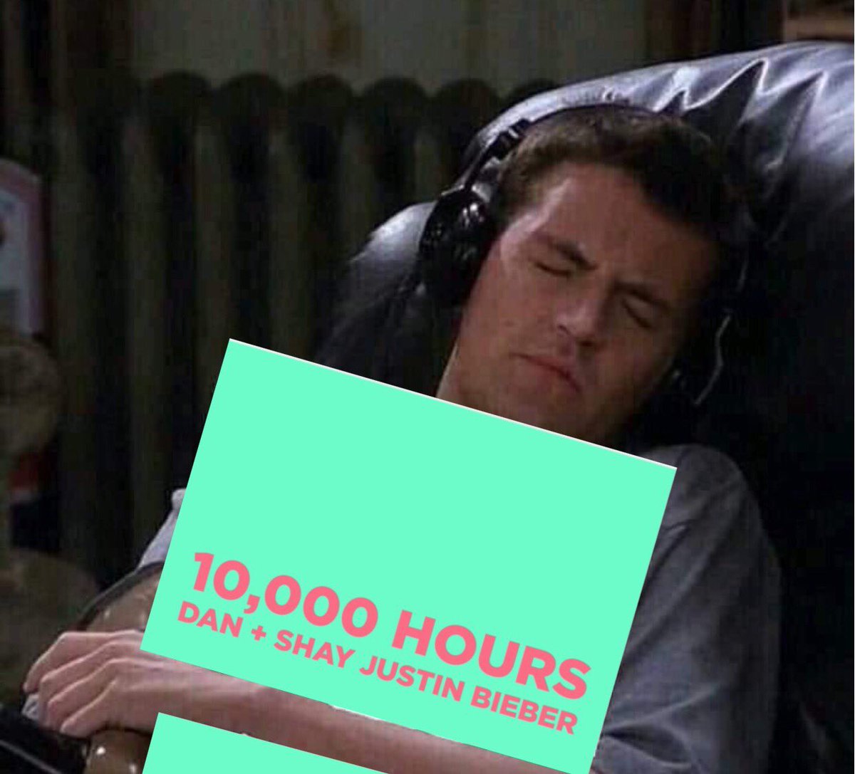 MichelleCaissi1's tweet photo. Beliebers Streaming and Voting Party keep the momentum and enthusiasm going CHANGES iS COMING Get  Me @justinbieber @DanAndShay #10000Hours #BestLyrics #iHeartAwards https://t.co/rsezS1XpPk