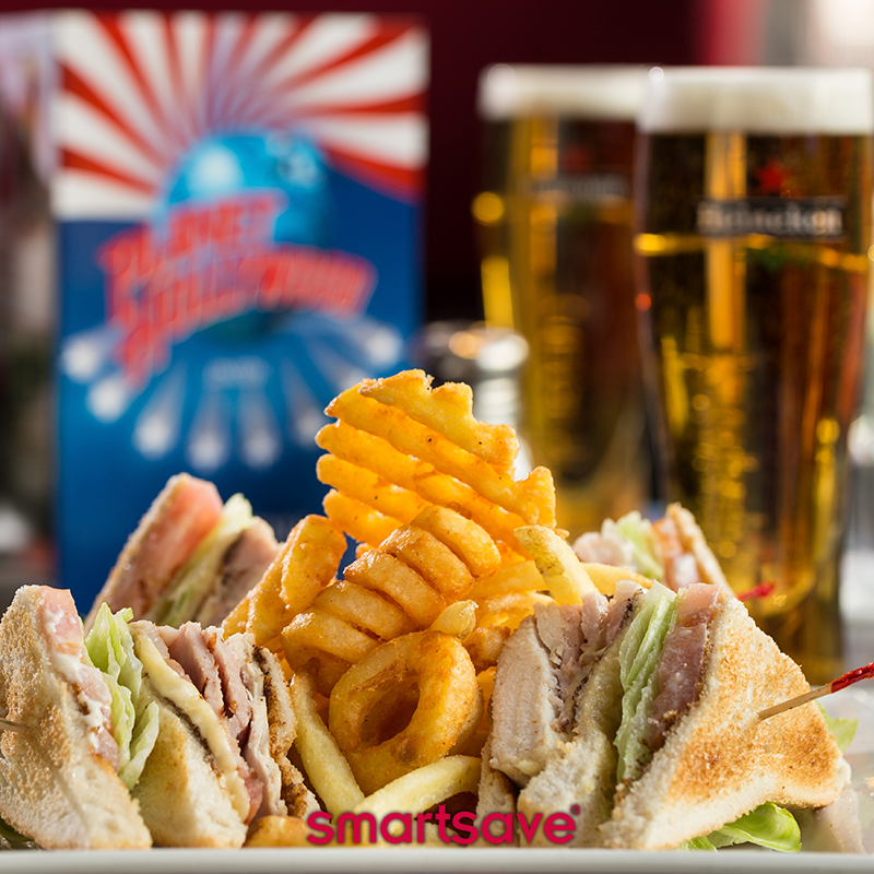 Smartsave's tweet photo. 20% off your whole bill! Burgers, ribs, milkshakes, cocktails. Indulge in some delicious American food and have an unforgettable entertainment experience at Planet Hollywood! https://t.co/pvoEVhHTGm #London #Movie #Food https://t.co/SV4GaoSqAQ