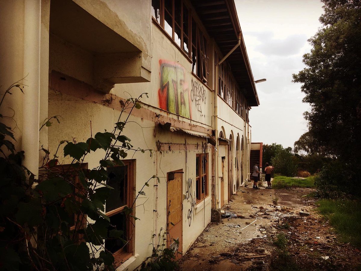 MelbourneUrbex's tweet photo. #UrbexMelbourne #Abandoned https://t.co/5wAYJrkuxp
