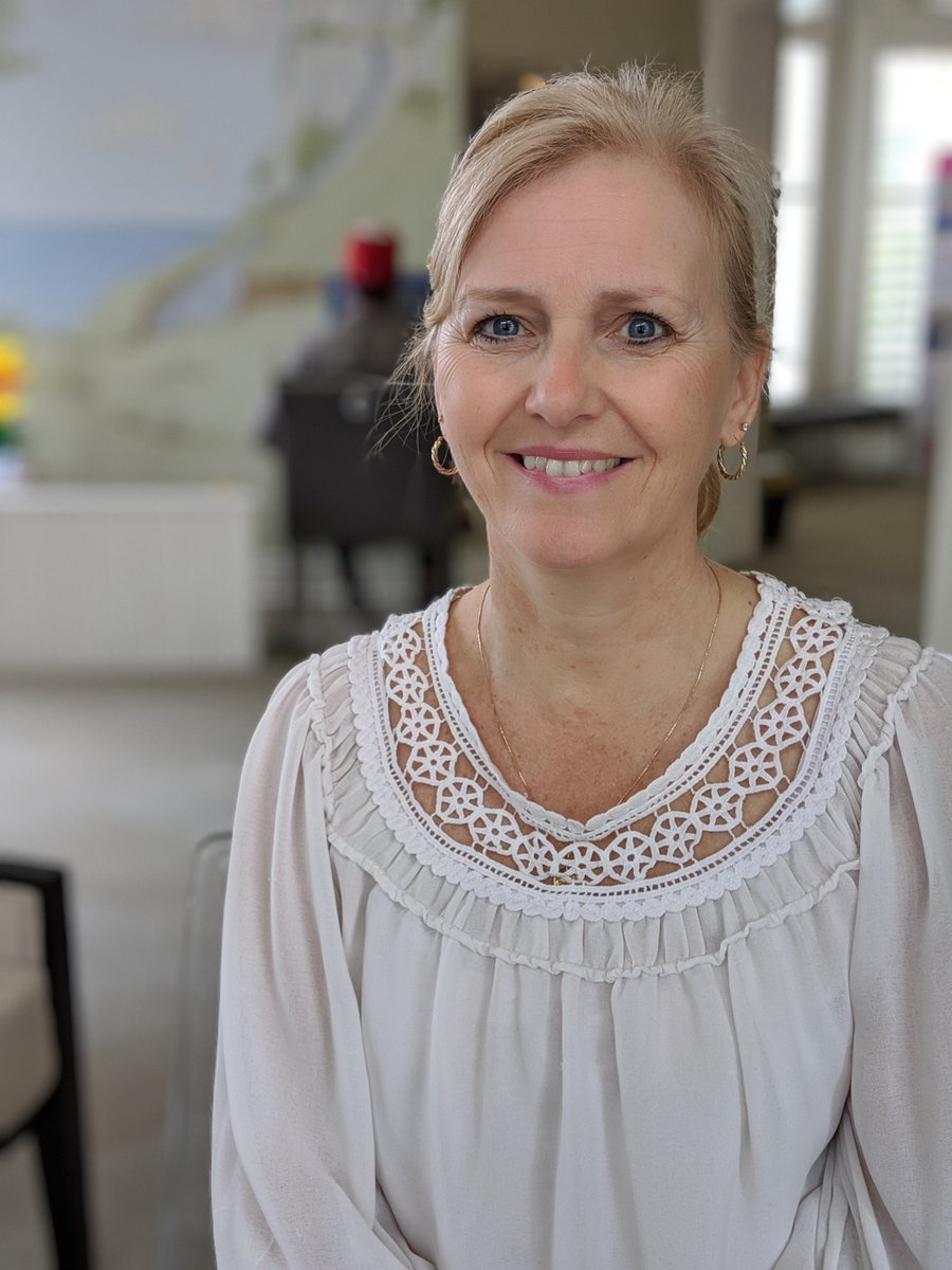 Today is the last day to vote! We're up for Canada's Leading Practice &amp; our Office Manager, Susan Peltier, is nominated for Support Team Member! 

Anyone can vote at the link below until January 31. We'd love if you'd take a moment to vote for us 😁 ow.ly/sAce50y9IWp