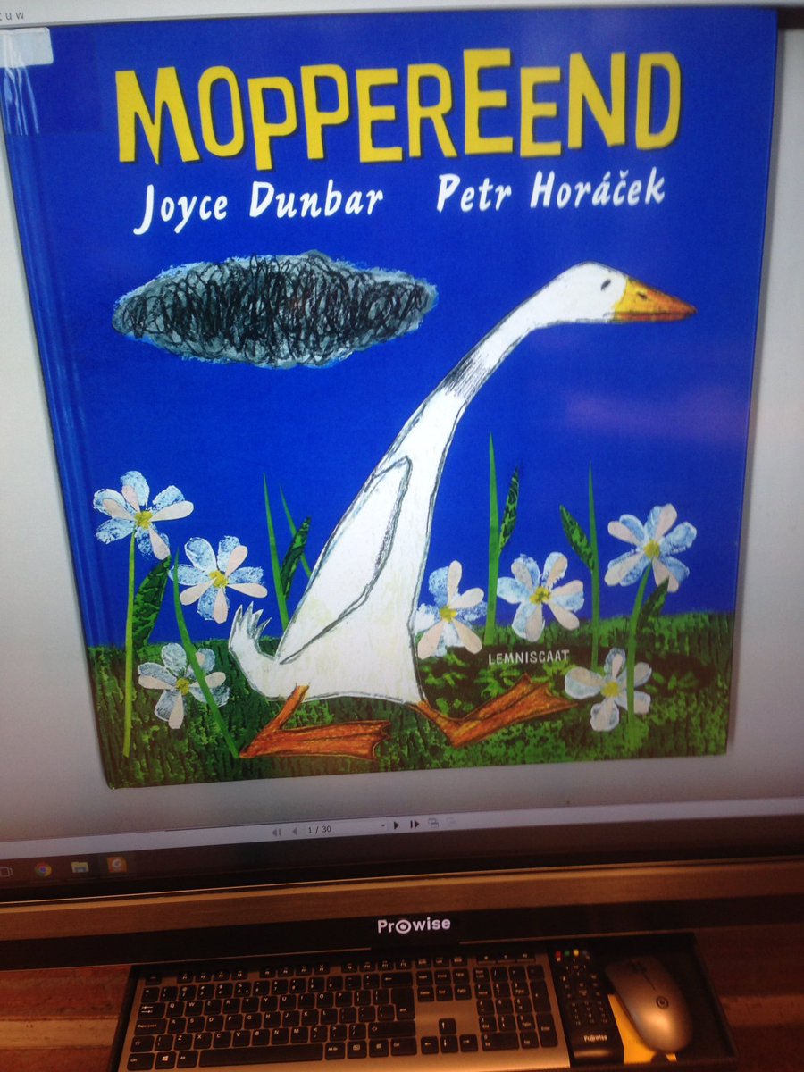 juf_mir's tweet photo. Gewerkt rondom #moppereend. Vouwen, hoeveel hebben we er in het totaal, hoeveel samen met je maatje mbv @Numicon  Vandaag knutselen met een eierdoos als basis. Wat is er hard gewekt. #trotsejuf @close Reading #woordenschat https://t.co/tTGfHzGoW5