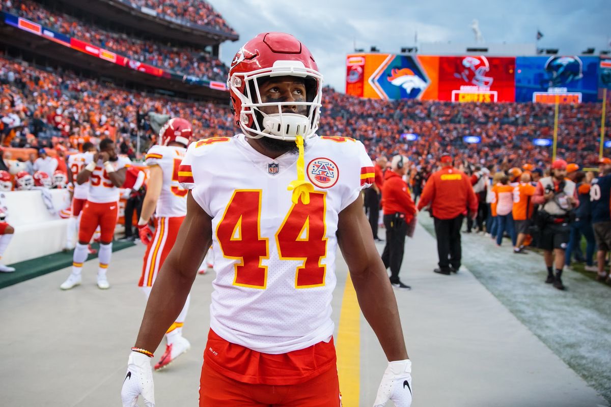 gcfootball's tweet image. Good Counsel. 

Where legends are made.
 
This Sunday Kendall Fuller ‘13 and @Dorian ‘13 will be competing to win Super Bowl LIV. 

Only 8 years ago, they played for and won the WCAC Championship. 

#WeAreGC 
#BuiltDifferent