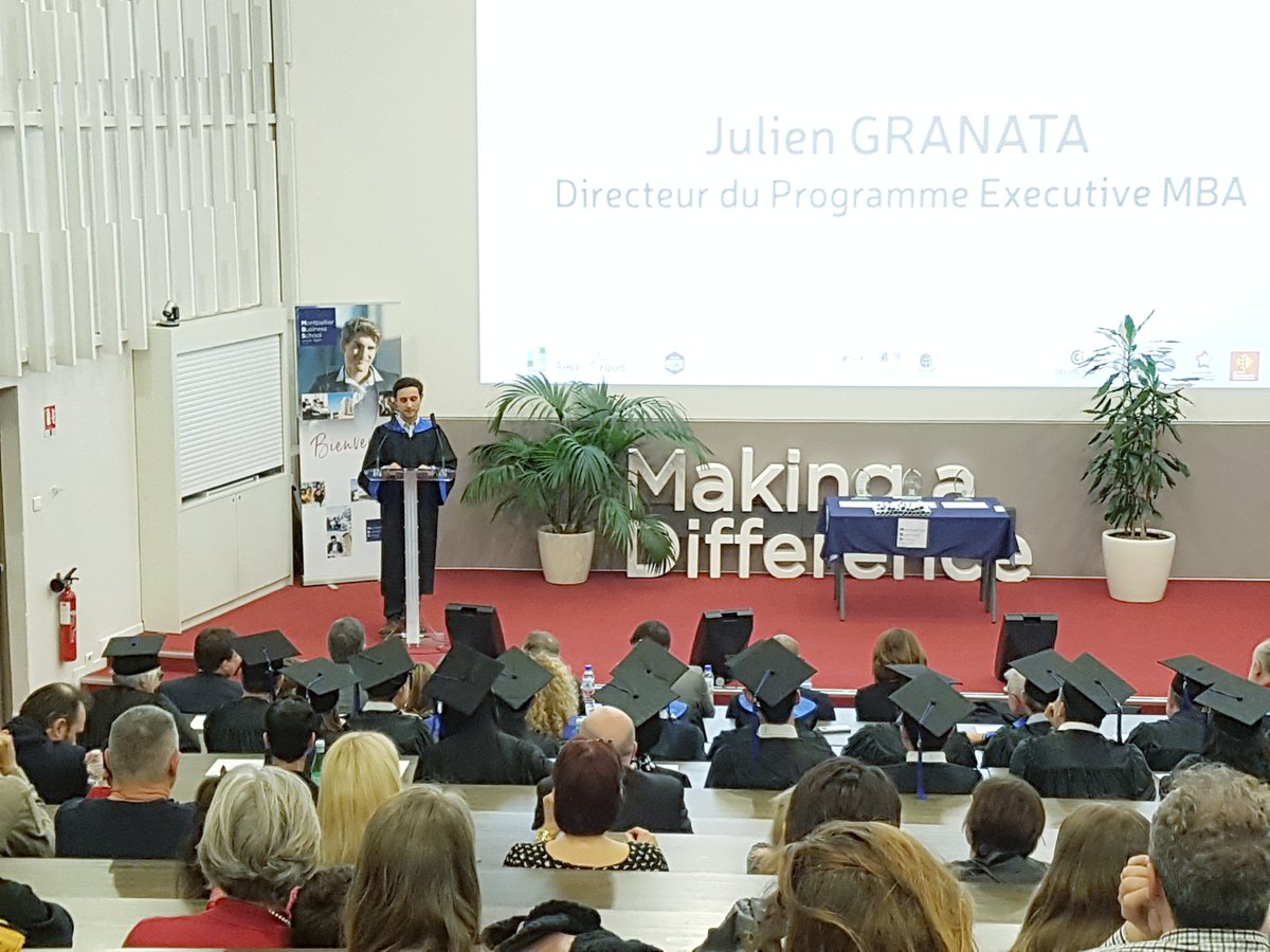 MBS_edu's tweet photo. ➡️ "Participer au MBA, c'est apprendre à mieux se connaître pour mieux se tourner vers les autres et adopter une posture collective pour trouver les réponses aux enjeux de demain." 🌠
@JulienGranata Directeur du Programme Executive MBA 🎓 #MBSGraduate https://t.co/NDNxTwBHSD