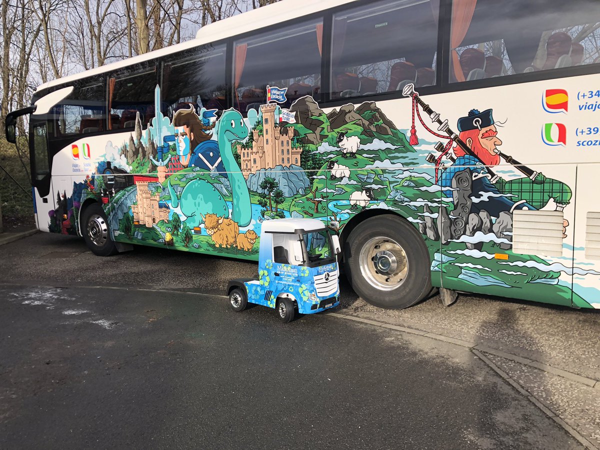 ApexSigns's tweet image. Big vinyl graphics or small vinyl graphics we love them all. #Graphic #Edinburgh #vinyl #signs